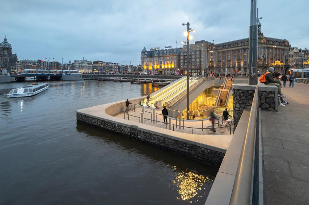 amsterdam cykelkælder kanal