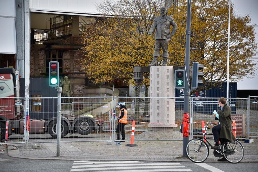 Børsen indpakket