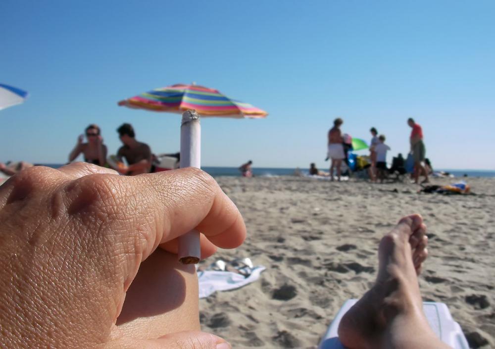 cigaret rygning stranden