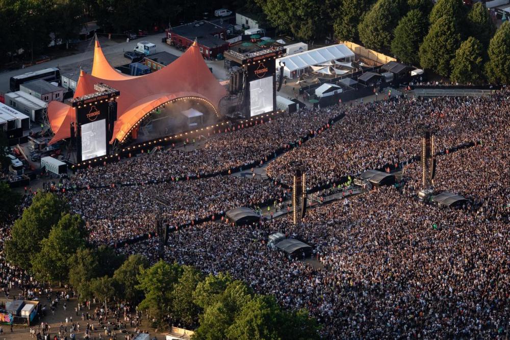 roskilde festival orange scene