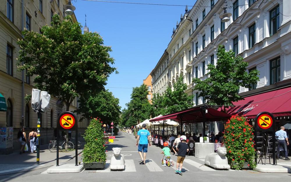 Gågade sommer stockholm