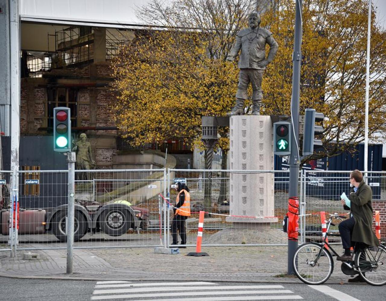 Børsen indpakket