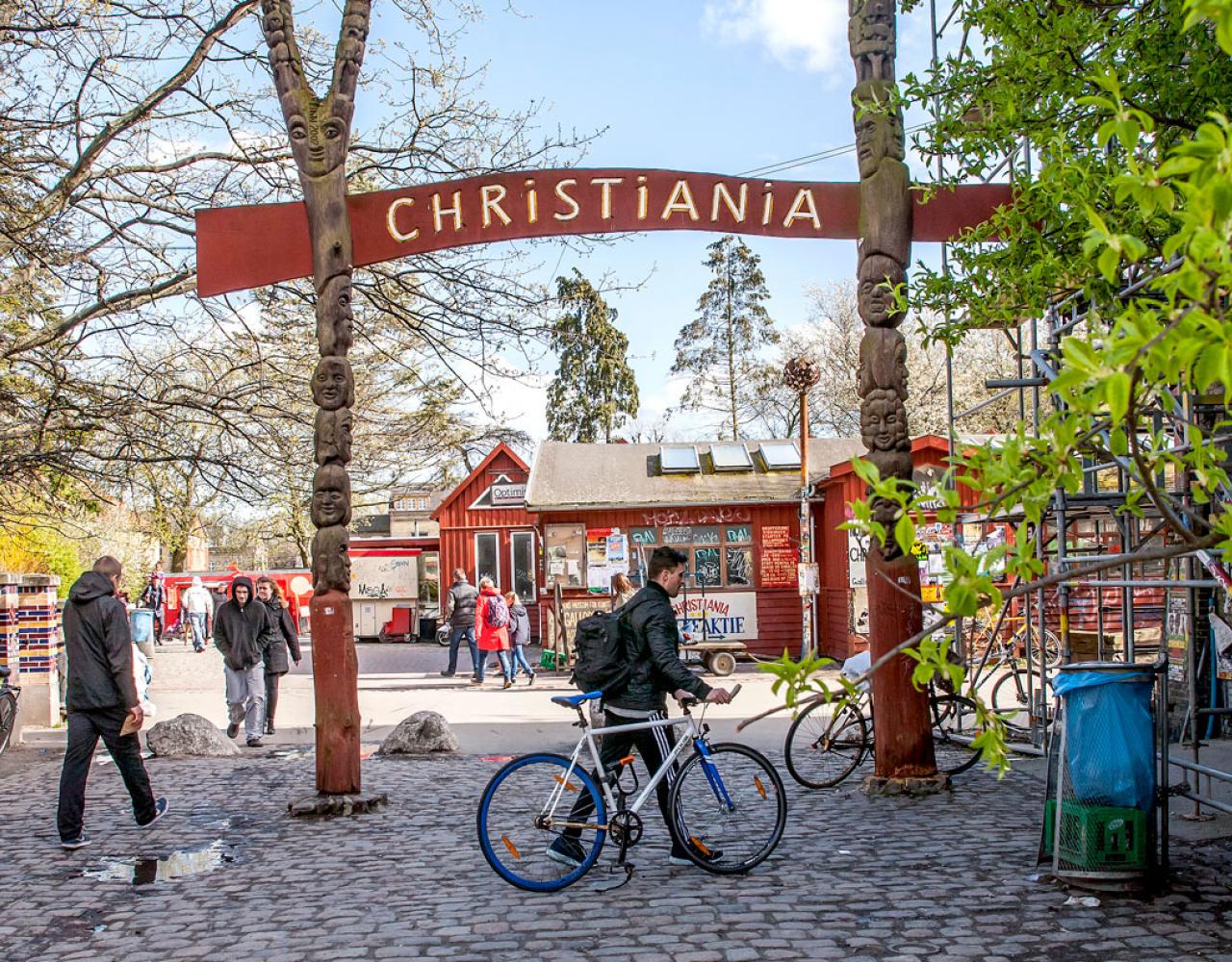 christiania, hovedindgang, efterår