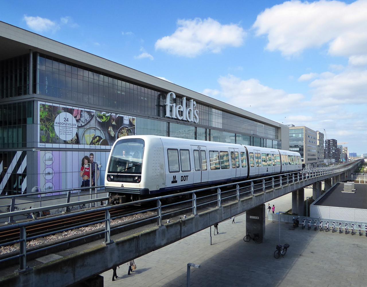 fields metrostation