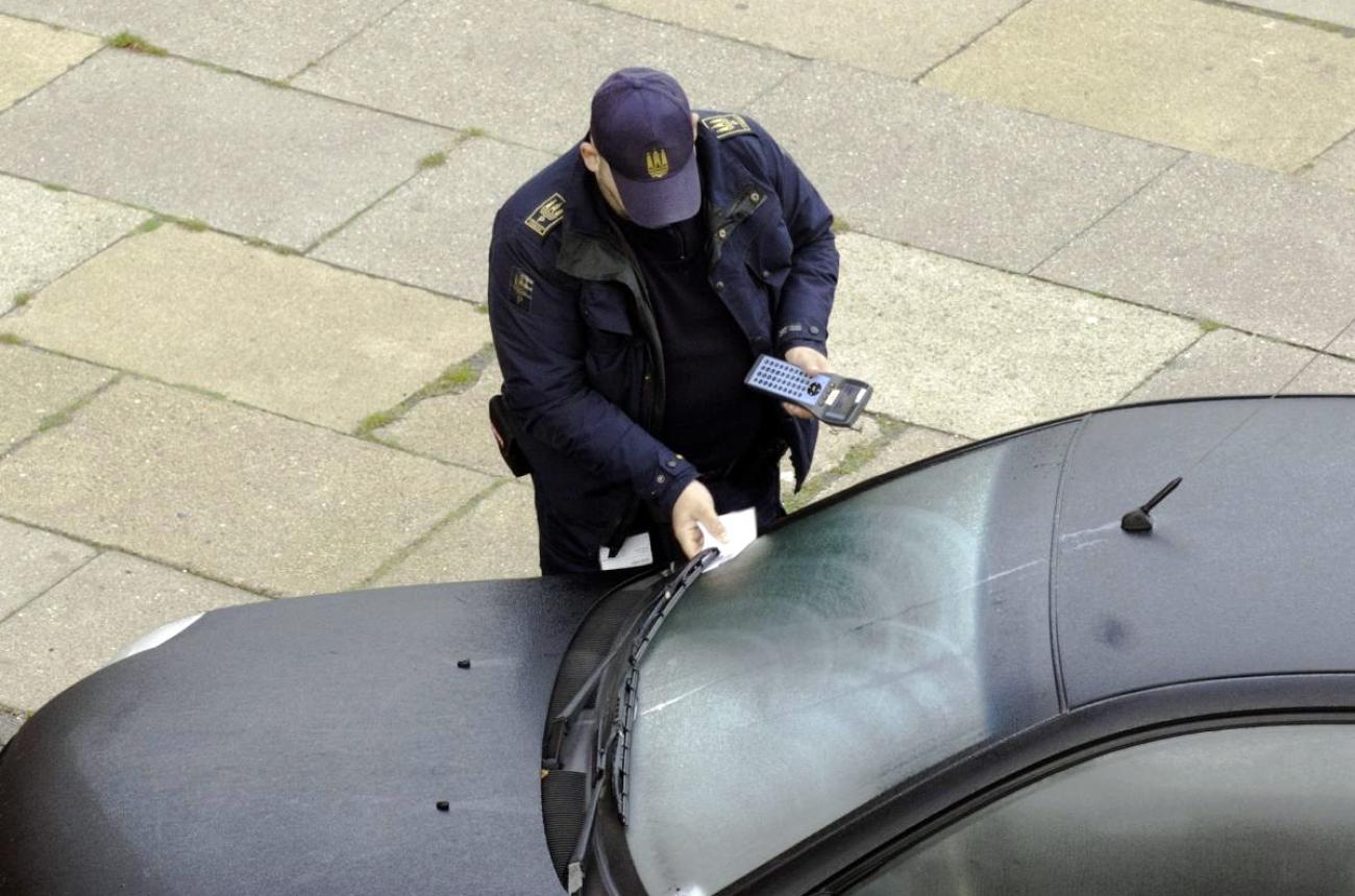 Udstedelse af parkeringsbøde