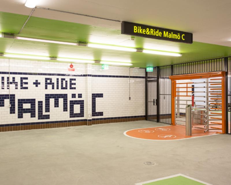 Malmo Overhaler Med Cykelgarager Magasinet Kbh