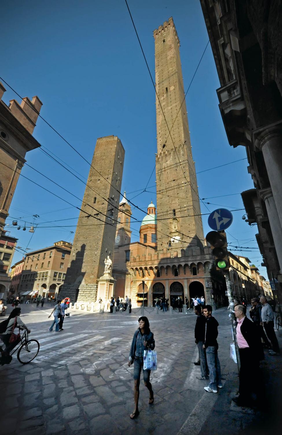 Due Torri two towers bologna