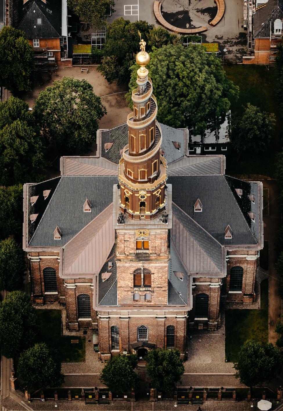 Vor Frelsers Kirke set fra luften