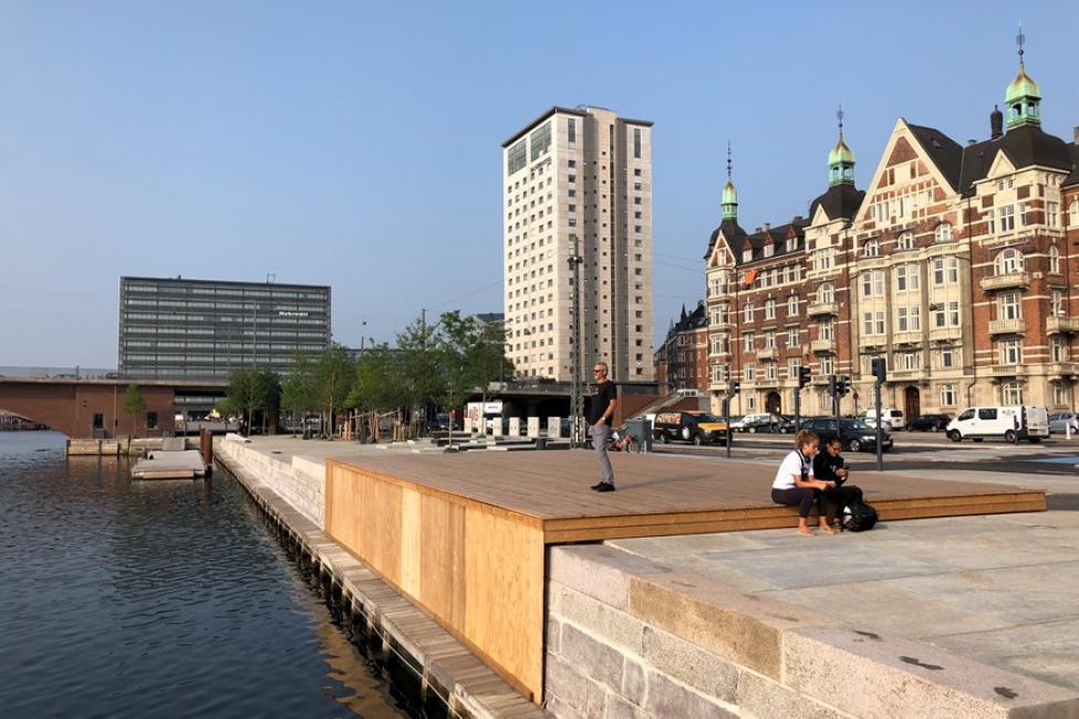 lille langebro træterrasse