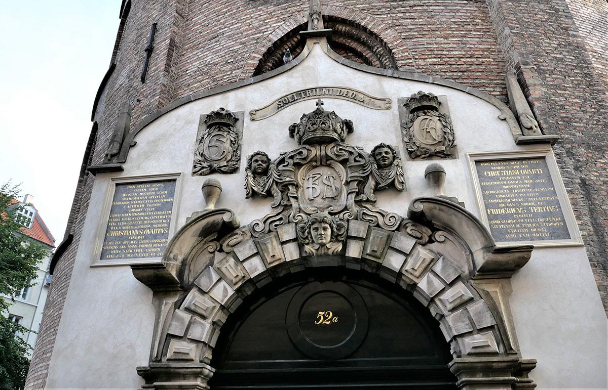 pegefinger th ordningen Rundetårn er frisket op og gyldent | Magasinet KBH